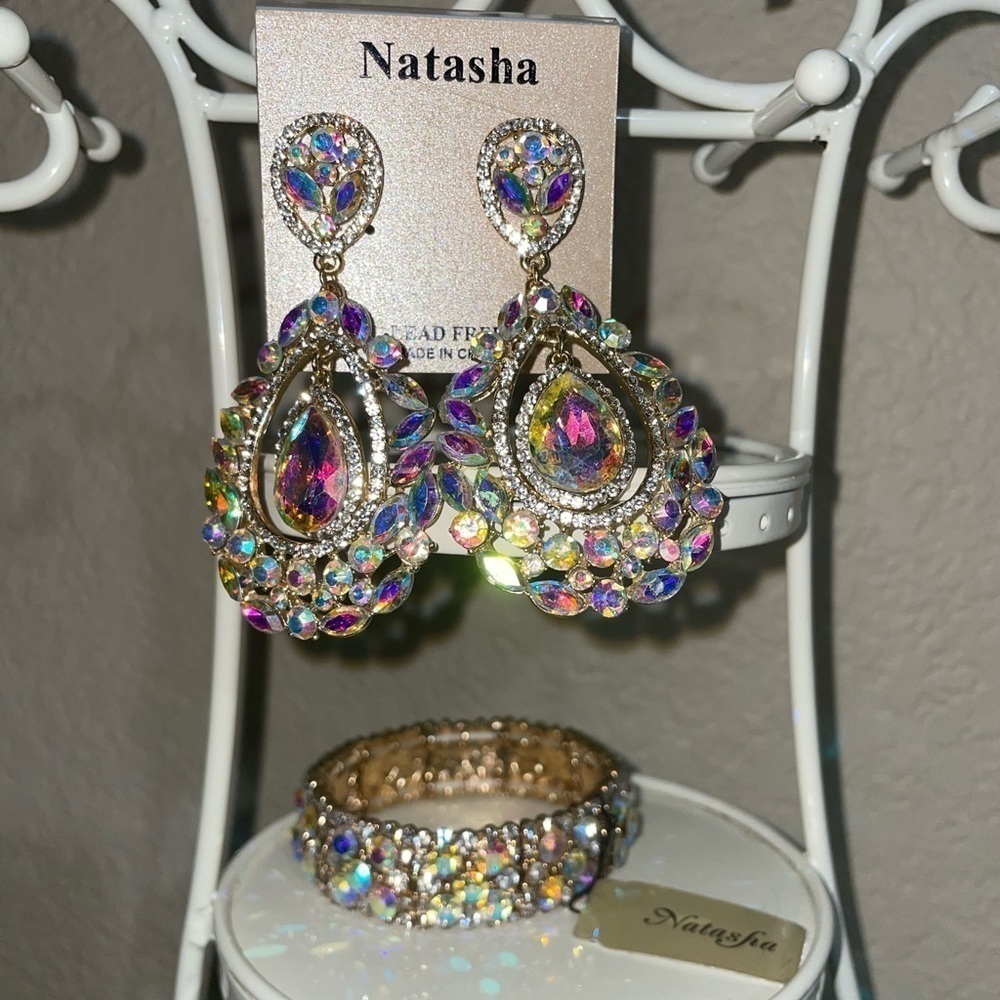 Natasha Couture Bracelet Natasha Iridescent Bracelet 🆕 💎 Natasha Bracelet 💎 - Picture 6 of 9